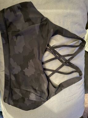 Black Camo Strappy Sports Bra